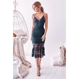 TWO SISTERS | NWT Estelle Embroidered‎ Dress | 4